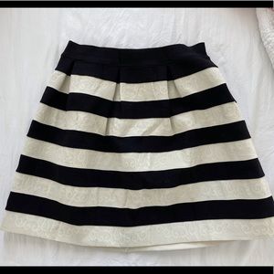 Beautifully Textured mini skirt